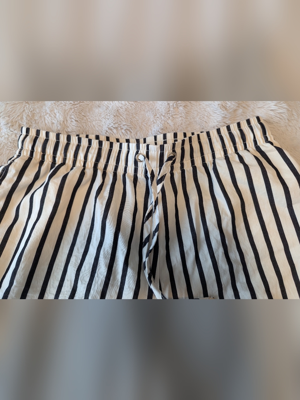H&M Black & White Striped Drawstring Shorts - Picture 3 of 5